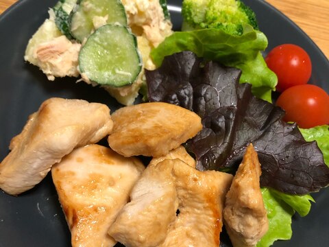 ご飯がすすむ〜♪鶏胸肉のマヨ醤油漬け焼き